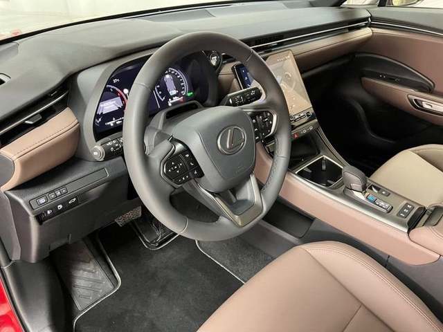 Foto 8 Lexus LBX 1.5 HEV Elegant Plus 100 kW (136 CV)