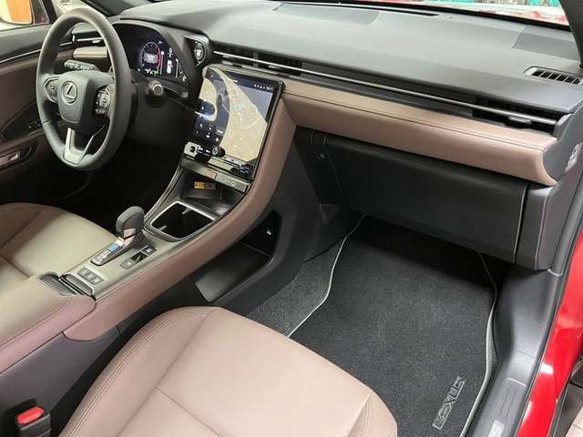 Foto 9 Lexus LBX 1.5 HEV Elegant Plus 100 kW (136 CV)