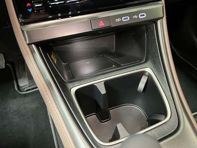 Foto 28 Lexus LBX 1.5 HEV Elegant Plus 100 kW (136 CV)