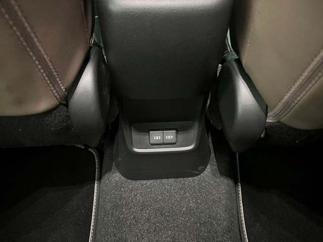 Foto 34 Lexus LBX 1.5 HEV Elegant Plus 100 kW (136 CV)