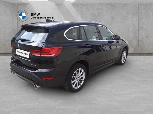 BMW X1 sDrive18d color Negro. Año 2021. 110KW(150CV). Diésel. En concesionario BMW Arlanza Motor Palencia de Palencia