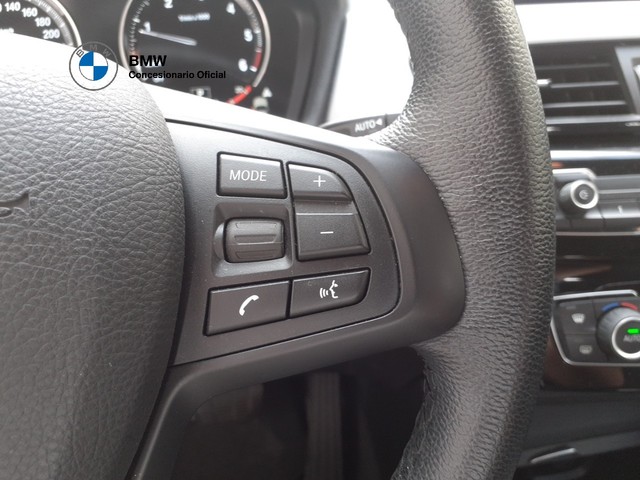 BMW X1 sDrive18d color Negro. Año 2021. 110KW(150CV). Diésel. En concesionario BMW Arlanza Motor Palencia de Palencia