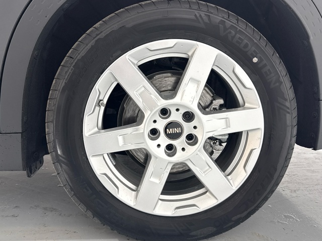 fotoG 11 del MINI MINI Countryman E 150 kW (204 CV) 204cv Eléctrico del 2025 en Madrid