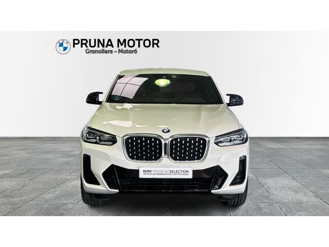 BMW X4 xDrive20d color Blanco. Año 2021. 140KW(190CV). Diésel. En concesionario Pruna Motor de Barcelona