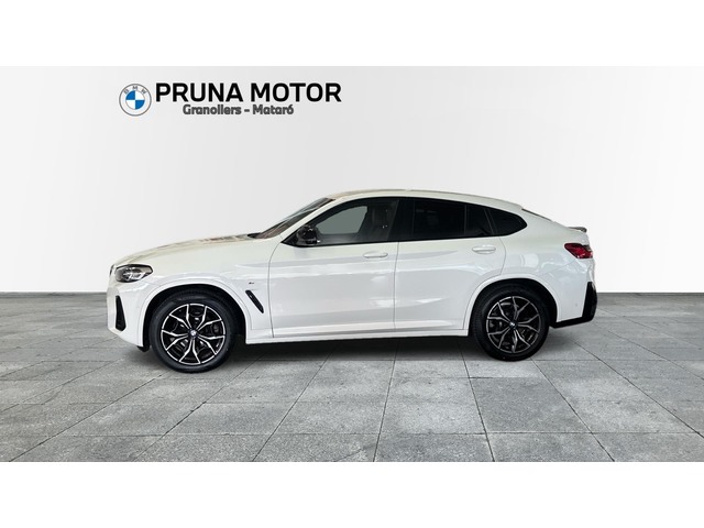 BMW X4 xDrive20d color Blanco. Año 2021. 140KW(190CV). Diésel. En concesionario Pruna Motor de Barcelona