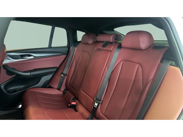 BMW X4 xDrive20d color Blanco. Año 2021. 140KW(190CV). Diésel. En concesionario Pruna Motor de Barcelona