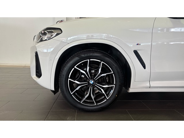 BMW X4 xDrive20d color Blanco. Año 2021. 140KW(190CV). Diésel. En concesionario Pruna Motor de Barcelona