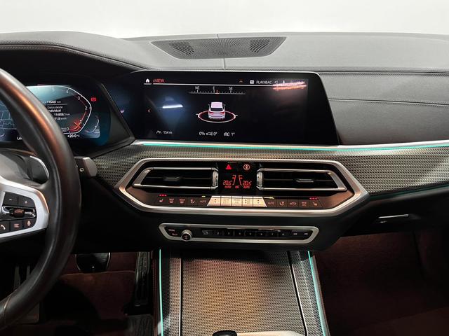 BMW X5 xDrive30d color Blanco. Año 2020. 210KW(286CV). Diésel. En concesionario Unicars Ponent de Lleida