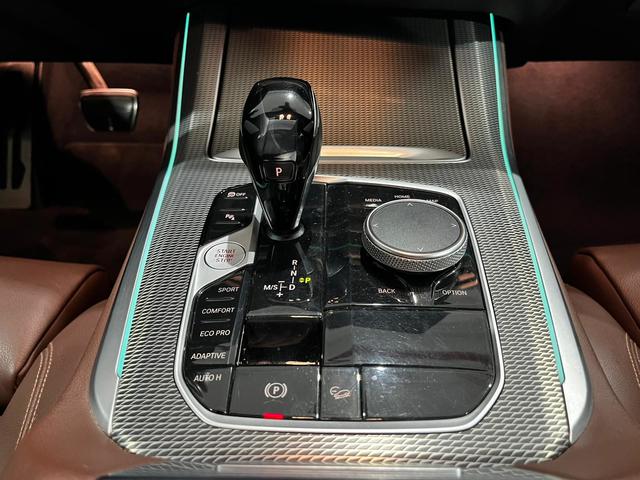 BMW X5 xDrive30d color Blanco. Año 2020. 210KW(286CV). Diésel. En concesionario Unicars Ponent de Lleida