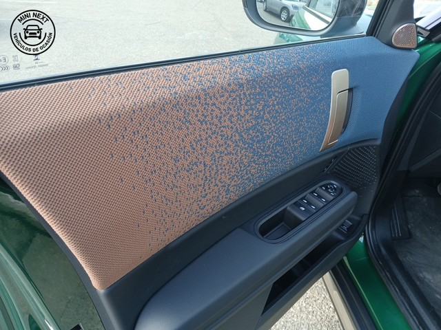 fotoG 25 del MINI MINI Countryman E 150 kW (204 CV) 204cv Eléctrico del 2025 en Toledo