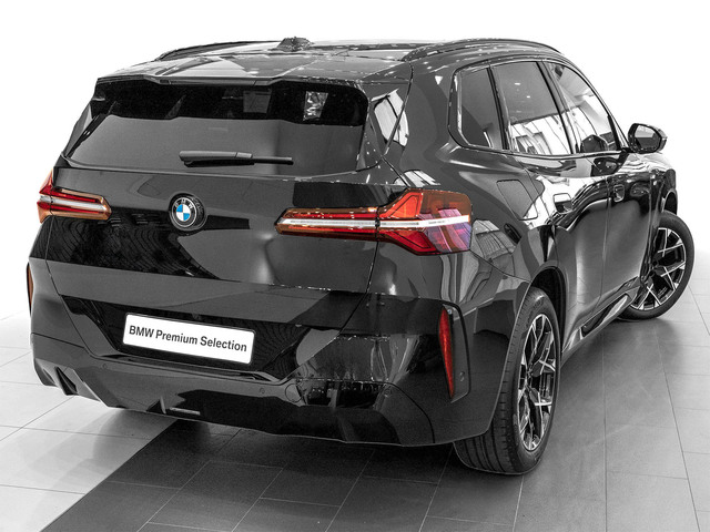 BMW X3 xDrive30e color Gris. Año 2025. 220KW(299CV). Híbrido Electro/Gasolina. En concesionario Caetano Cuzco, Salvatierra de Madrid