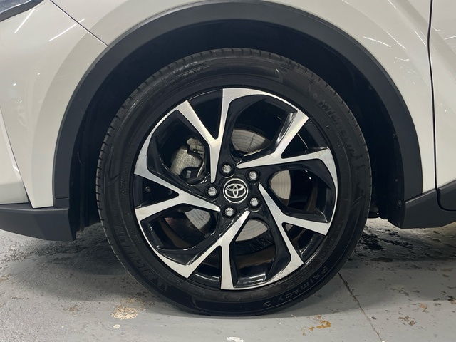 Toyota C-HR 180H Advance 135 kW (184 CV)