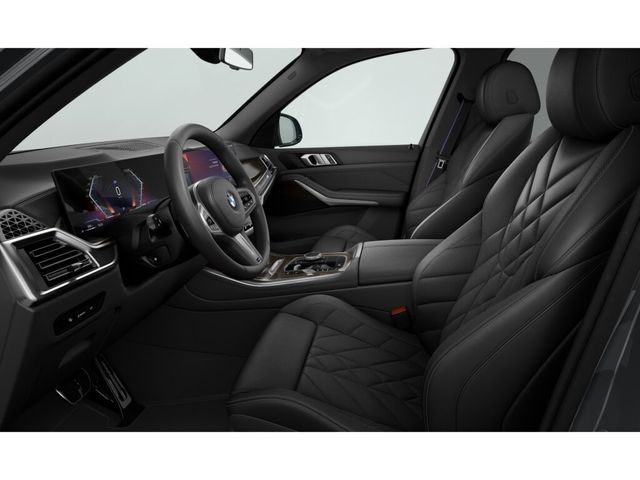 BMW X5 xDrive30d color Marrón. Año 2025. 219KW(298CV). Diésel. En concesionario Vehinter Getafe de Madrid