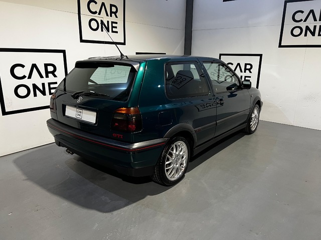 Volkswagen Golf GTI 2.0 84 kW (115 CV)