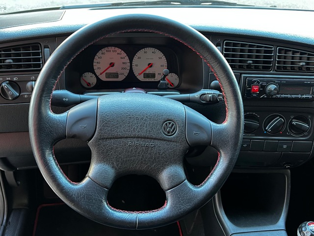 Volkswagen Golf GTI 2.0 84 kW (115 CV)