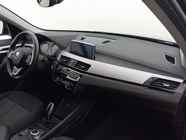 BMW X1 sDrive18d color Negro. Año 2020. 110KW(150CV). Diésel. En concesionario Augusta Aragon S.A. de Zaragoza