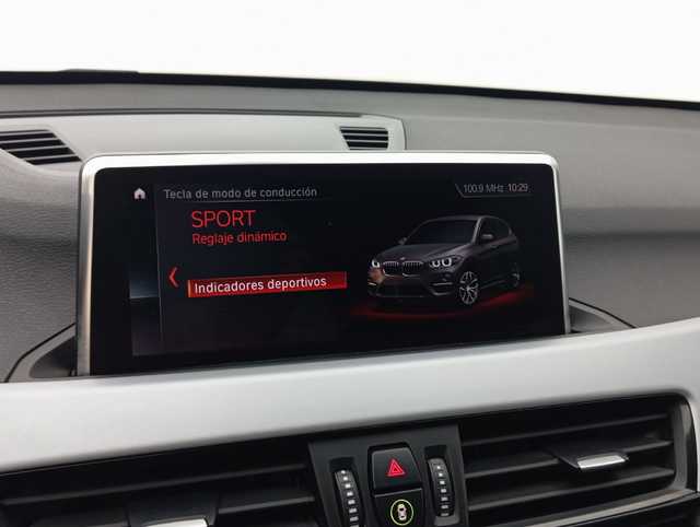 BMW X1 sDrive18d color Negro. Año 2020. 110KW(150CV). Diésel. En concesionario Augusta Aragon S.A. de Zaragoza