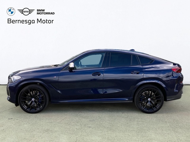 BMW X6 M50i color Azul. Año 2023. 390KW(530CV). Gasolina. En concesionario Bernesga Motor León (Bmw y Mini) de León