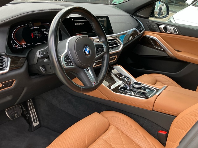 BMW X6 M50i color Azul. Año 2023. 390KW(530CV). Gasolina. En concesionario Bernesga Motor León (Bmw y Mini) de León