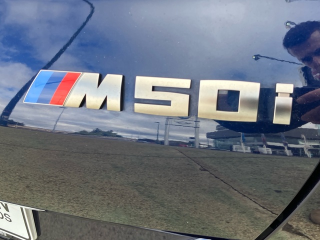 BMW X6 M50i color Azul. Año 2023. 390KW(530CV). Gasolina. En concesionario Bernesga Motor León (Bmw y Mini) de León