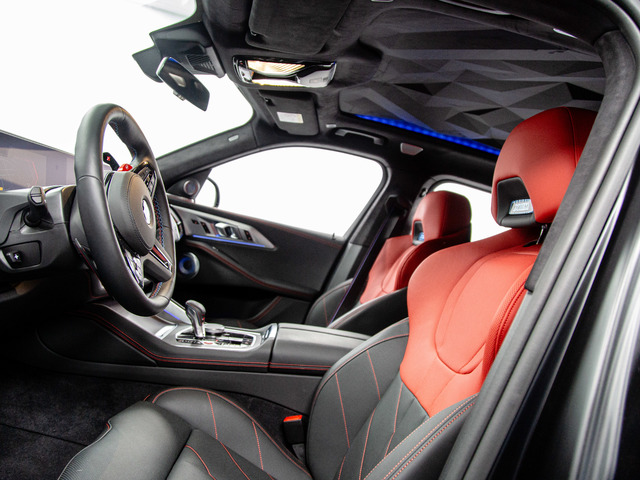 BMW XM Label Red color Gris. Año 2024. 550KW(748CV). Híbrido Electro/Gasolina. En concesionario Móvil Begar Alicante de Alicante