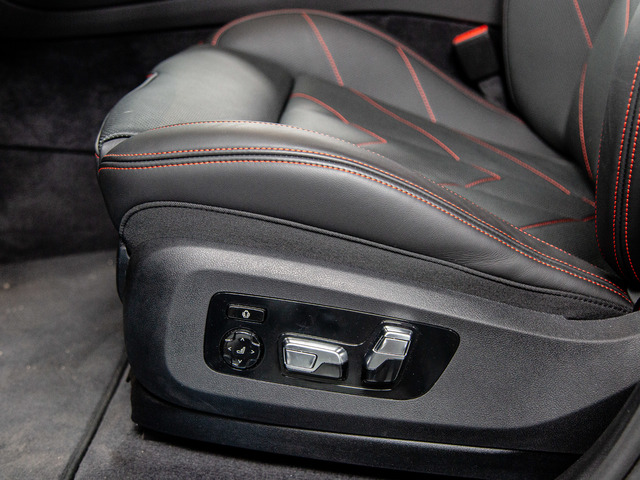 BMW XM Label Red color Gris. Año 2024. 550KW(748CV). Híbrido Electro/Gasolina. En concesionario Móvil Begar Alicante de Alicante