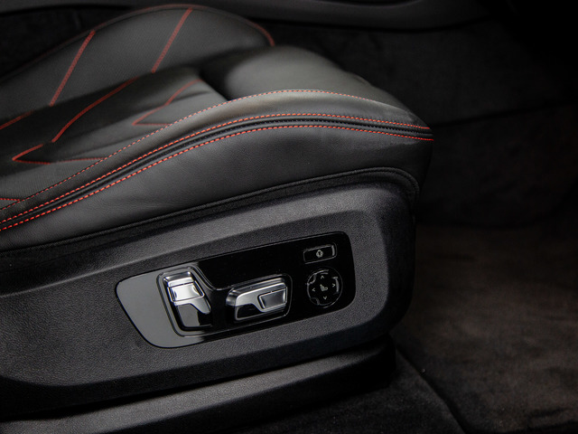 BMW XM Label Red color Gris. Año 2024. 550KW(748CV). Híbrido Electro/Gasolina. En concesionario Móvil Begar Alicante de Alicante