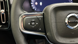 Volvo XC40 B3 G Core Auto 120 kW (163 CV) - 17 Volvo XC40 B3 G Seminuevo 120 KW (163CV) - 17
