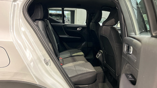 Volvo XC40 B3 G Core Auto 120 kW (163 CV) - 27 Volvo XC40 B3 G Seminuevo 120 KW (163CV) - 27