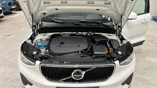 Volvo XC40 B3 G Core Auto 120 kW (163 CV) - 44 Volvo XC40 B3 G Seminuevo 120 KW (163CV) - 44