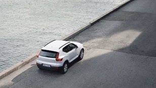 Volvo XC40 B3 G Essential Auto 120 kW (163 CV) - 5 Volvo XC40 B3 G Seminuevo 120 KW (163CV) - 5