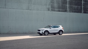 Volvo XC40 B3 G Essential Auto 120 kW (163 CV) - 6 Volvo XC40 B3 G Seminuevo 120 KW (163CV) - 6