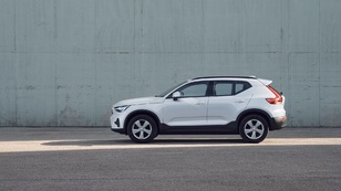 Volvo XC40 B3 G Essential Auto 120 kW (163 CV) - 15 Volvo XC40 B3 G Seminuevo 120 KW (163CV) - 15