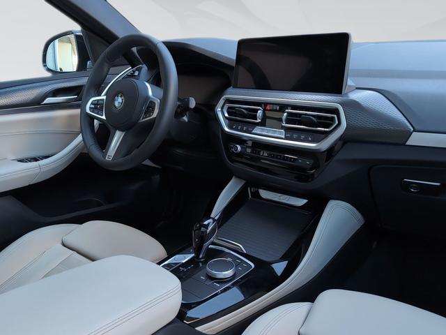 BMW X4 xDrive20d color Gris. Año 2024. 140KW(190CV). Diésel. En concesionario Automotor Premium Marbella - Málaga de Málaga