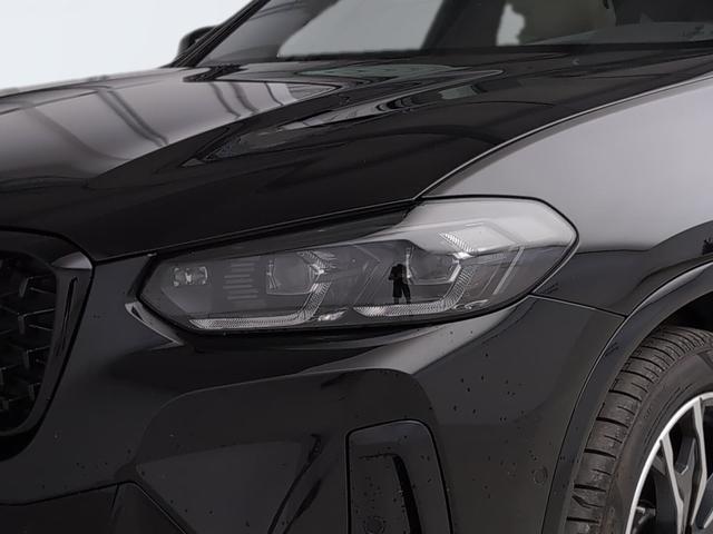 BMW X4 xDrive20d color Negro. Año 2024. 140KW(190CV). Diésel. En concesionario Automotor Premium Viso - Málaga de Málaga