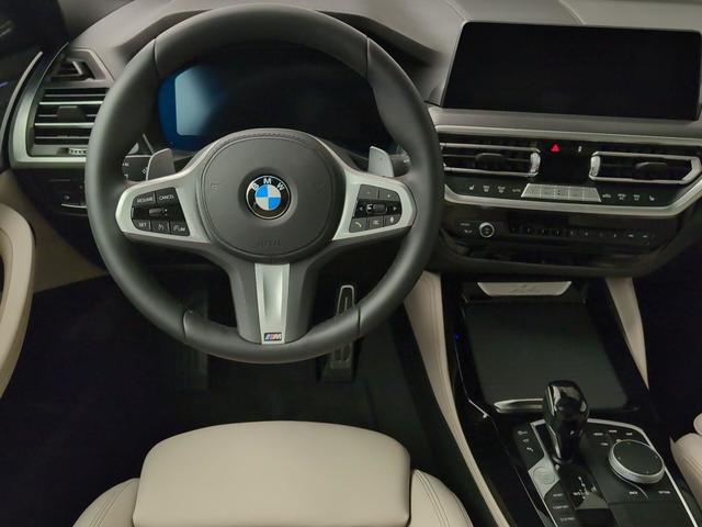 BMW X4 xDrive20d color Negro. Año 2024. 140KW(190CV). Diésel. En concesionario Automotor Premium Viso - Málaga de Málaga