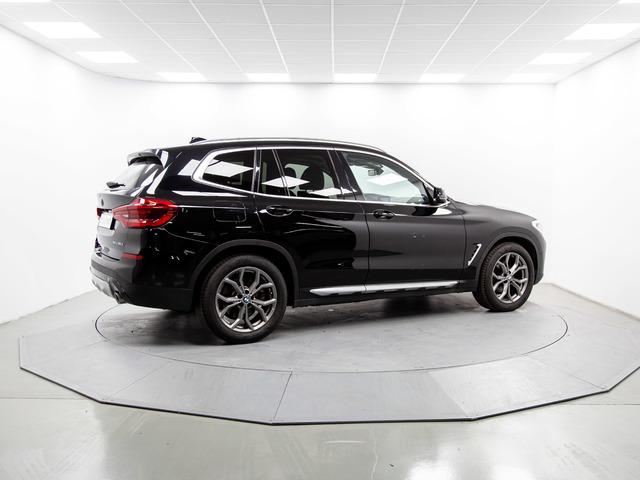 BMW X3 xDrive20d color Negro. Año 2021. 140KW(190CV). Diésel. En concesionario Móvil Begar Alicante de Alicante