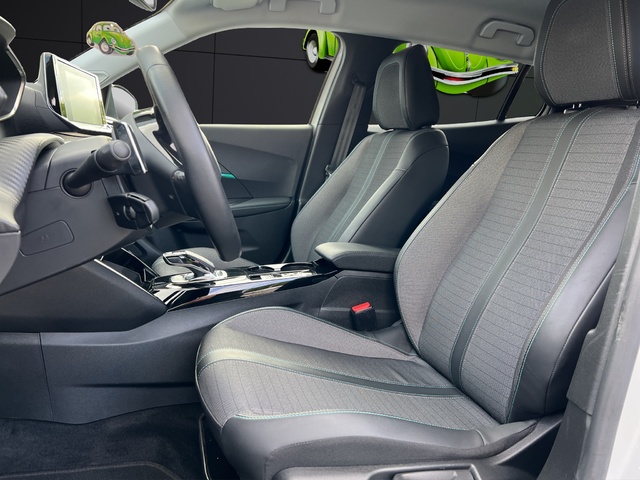 Peugeot 2008 PureTech 130 S&S Allure Pack EAT8 96 kW (130 CV)