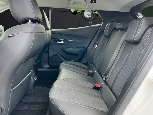 Peugeot 2008 PureTech 130 S&S Allure Pack EAT8 96 kW (130 CV)