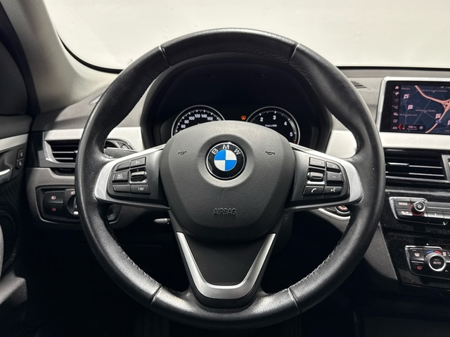 BMW X1 sDrive18d color Blanco. Año 2021. 110KW(150CV). Diésel. En concesionario Auto Premier, S.A. - MADRID de Madrid