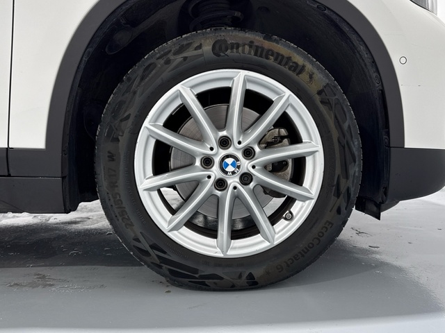BMW X1 sDrive18d color Blanco. Año 2021. 110KW(150CV). Diésel. En concesionario Auto Premier, S.A. - MADRID de Madrid
