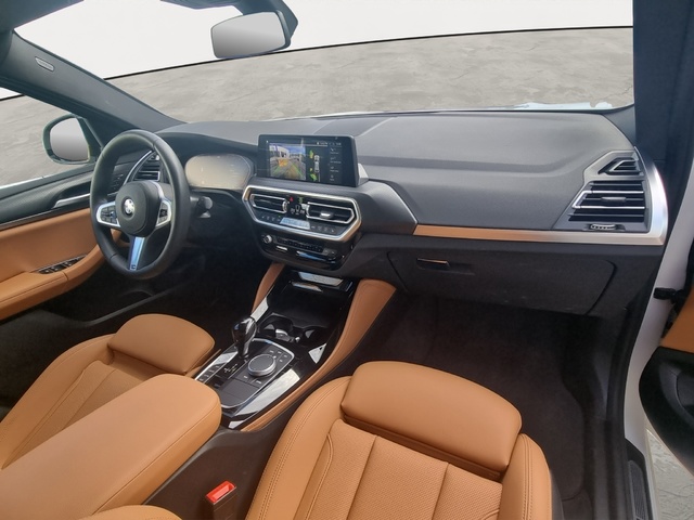 BMW X4 xDrive20d color Blanco. Año 2024. 140KW(190CV). Diésel. En concesionario GANDIA Automoviles Fersan, S.A. de Valencia