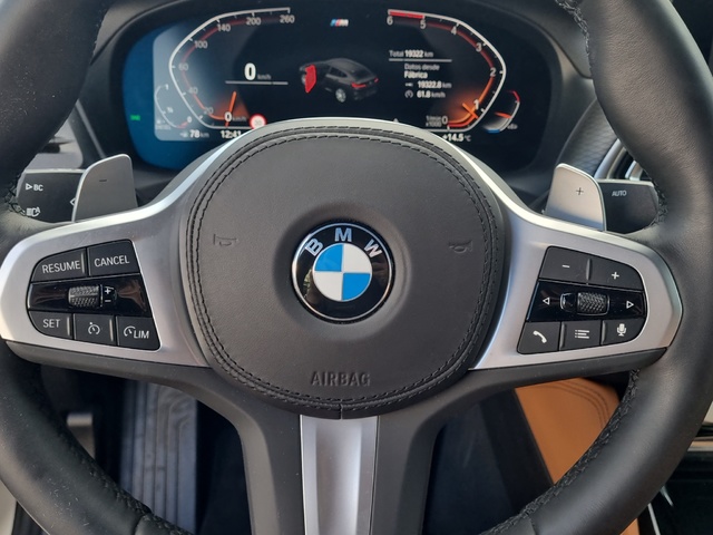 BMW X4 xDrive20d color Blanco. Año 2024. 140KW(190CV). Diésel. En concesionario GANDIA Automoviles Fersan, S.A. de Valencia