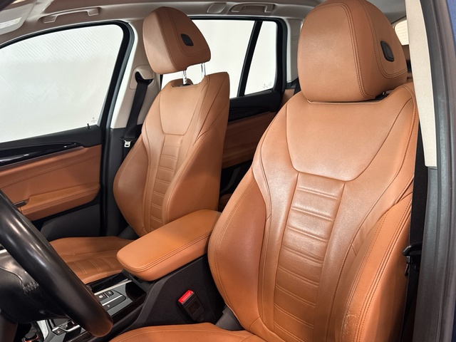 BMW X3 xDrive30d color Azul. Año 2019. 195KW(265CV). Diésel. En concesionario Burgocar (Bmw y Mini) de Burgos