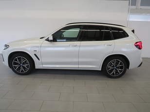 Fotos de BMW X3 xDrive30e color Blanco. Año 2022. 215KW(292CV). Híbrido Electro/Gasolina. En concesionario Lugauto S.A. de Lugo