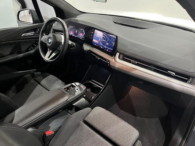 BMW Serie 2 218d Active Tourer color Gris. Año 2024. 110KW(150CV). Diésel. En concesionario Unicars Ponent de Lleida