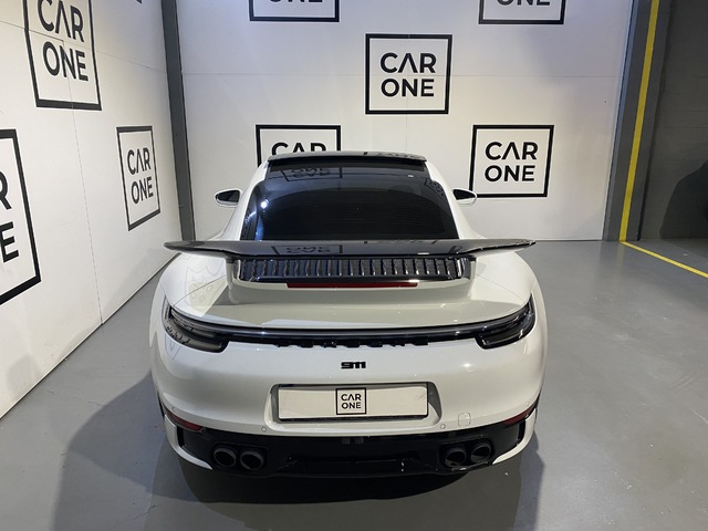 Porsche 911 Carrera 4 Coupe 283 kW (385 CV)