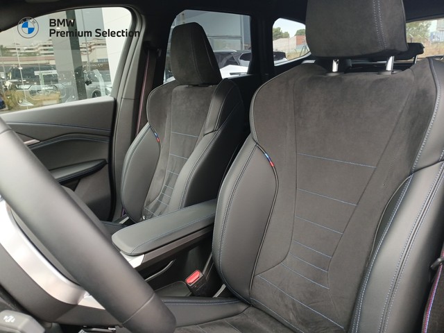 BMW X1 xDrive20d color Azul. Año 2025. 120KW(163CV). Diésel. En concesionario Adler Motor S.L. TOLEDO de Toledo