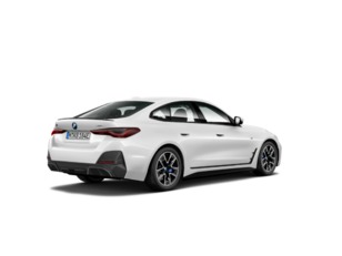 Fotos de BMW i4 eDrive40 color Blanco. Año 2024. 250KW(340CV). Eléctrico. En concesionario Motri Motor Jaén de Jaén