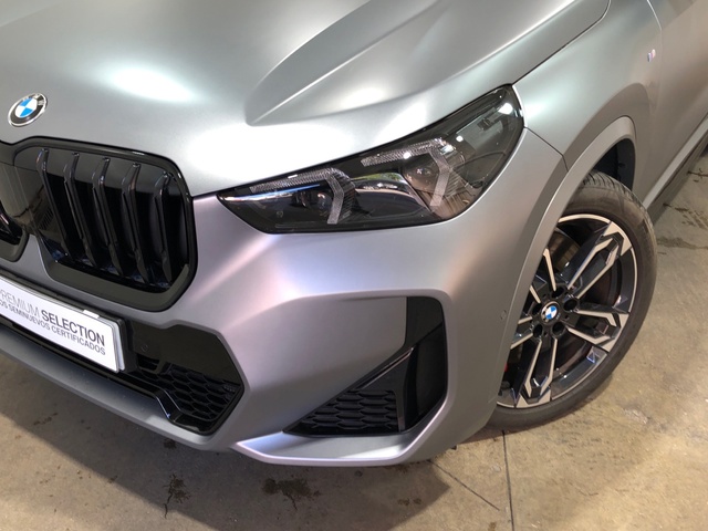 BMW X1 sDrive20d color Gris. Año 2024. 120KW(163CV). Diésel. En concesionario Movilnorte Las Rozas de Madrid